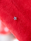 Gros plan d une étoile sur fond rouge du confettis de table étoiles miroir pour fête