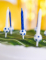 Vue en perspective sur le gâteau des bougies d anniversaire football