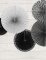Lot de 5 rosaces en papier pour décoration noires et blanches à motifs variés