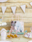 Mise en situation sur une table de fête des pics à cocktail cheval équitation