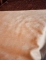 Détail de la texture velours du chemin de table en velours lavable pour fête