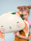 Gros plan du ballon aluminium lapin mignon tenu par une enfant