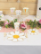 Vue d ensemble de la table de fête des serviettes Marguerite pour fête