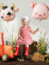 Mise en situation avec un enfant du ballon aluminium Cochon