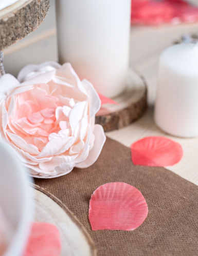 100 pétales de rose en tissu rose 5 x 5 cm décoration mariage