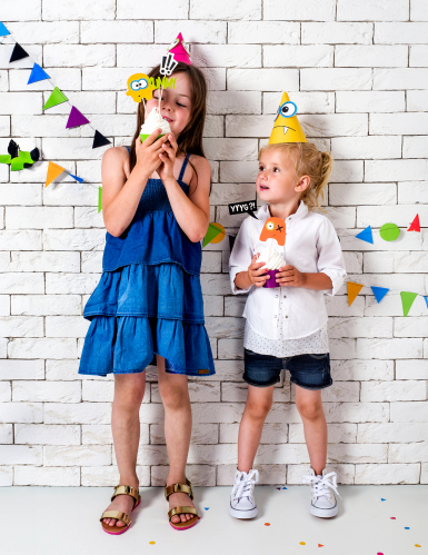 6 chapeaux de fête petits monstres colorés à créer