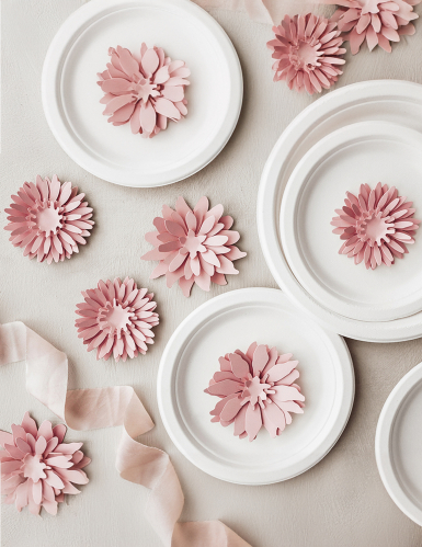 3 fleurs en papier roses poudré 3d