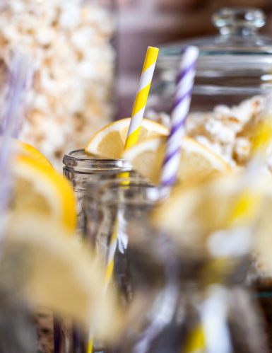 10 pailles en carton rayées jaunes 19,5 cm pour cocktails