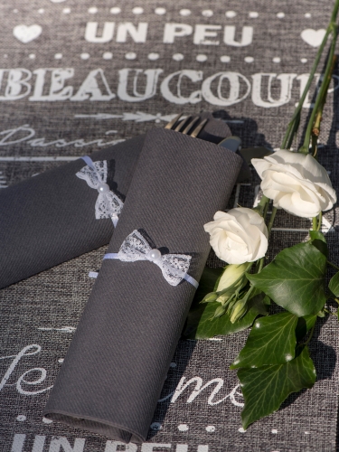 10 mini nœuds en dentelle 4 cm blancs avec perle