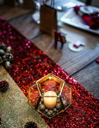 Chemin de table à paillettes rouges 28 cm x 3 m brillant