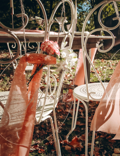 Chemin de table mousseline rose 28 cm x 5 m pour mariage