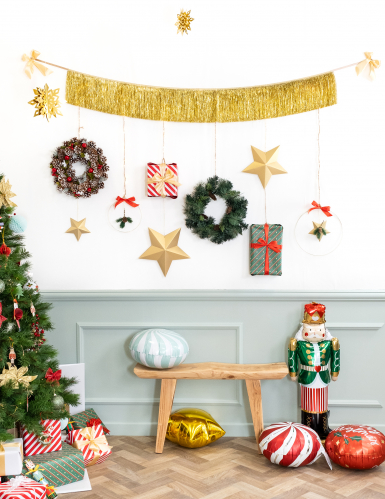 Couronne de sapin avec pommes de pin 40 cm pour porte