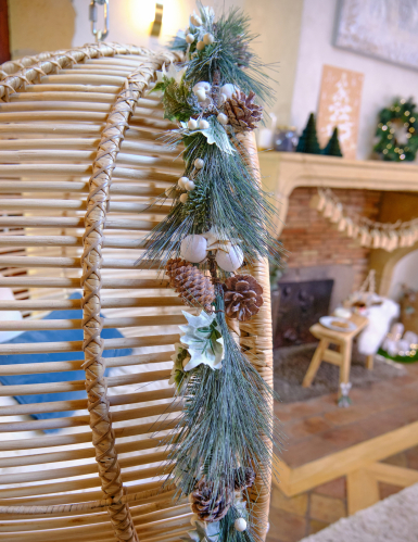 Guirlande feuillage vert et pommes de pin 1 m déco noël