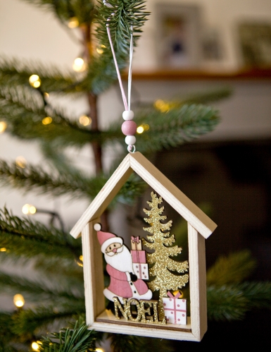 Suspension en bois maison du Père Noël rose 13 x 11 cm à paillettes