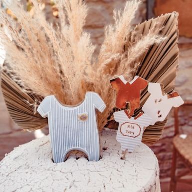 12 pics petit trésor bleus, blancs et dorés 12 cm pour baby shower