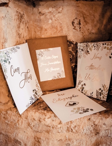 18 cartes étapes de grossesse oh baby 14 x 19 cm en pochette liège
