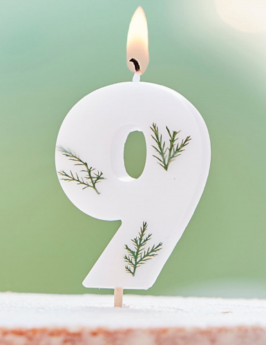 Bougie chiffre feuilles naturelles pour anniversaire