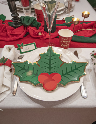 8 assiettes en carton houx de noël 23 cm forme feuille