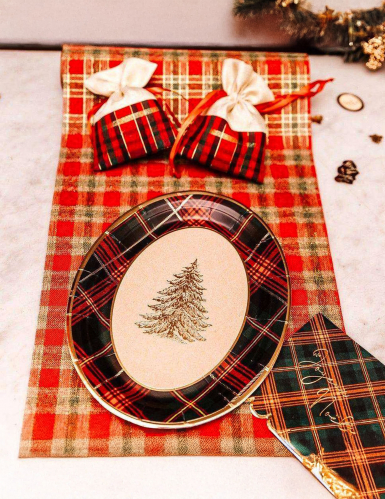 4 plateaux en carton tartan de Noël ovales 31,5 x 26 cm