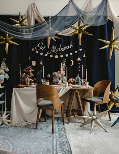 4 Décorations orientales alvéolées en papier Eid Mubarak 33,5 cm